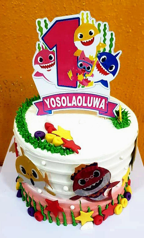 KD008- KIDS BABY SHARK CHARACTER CAKES WITH TOPPERS