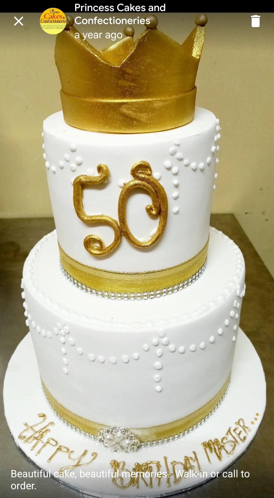 BS004 -BESPOKE TIERED FONDANT CAKES