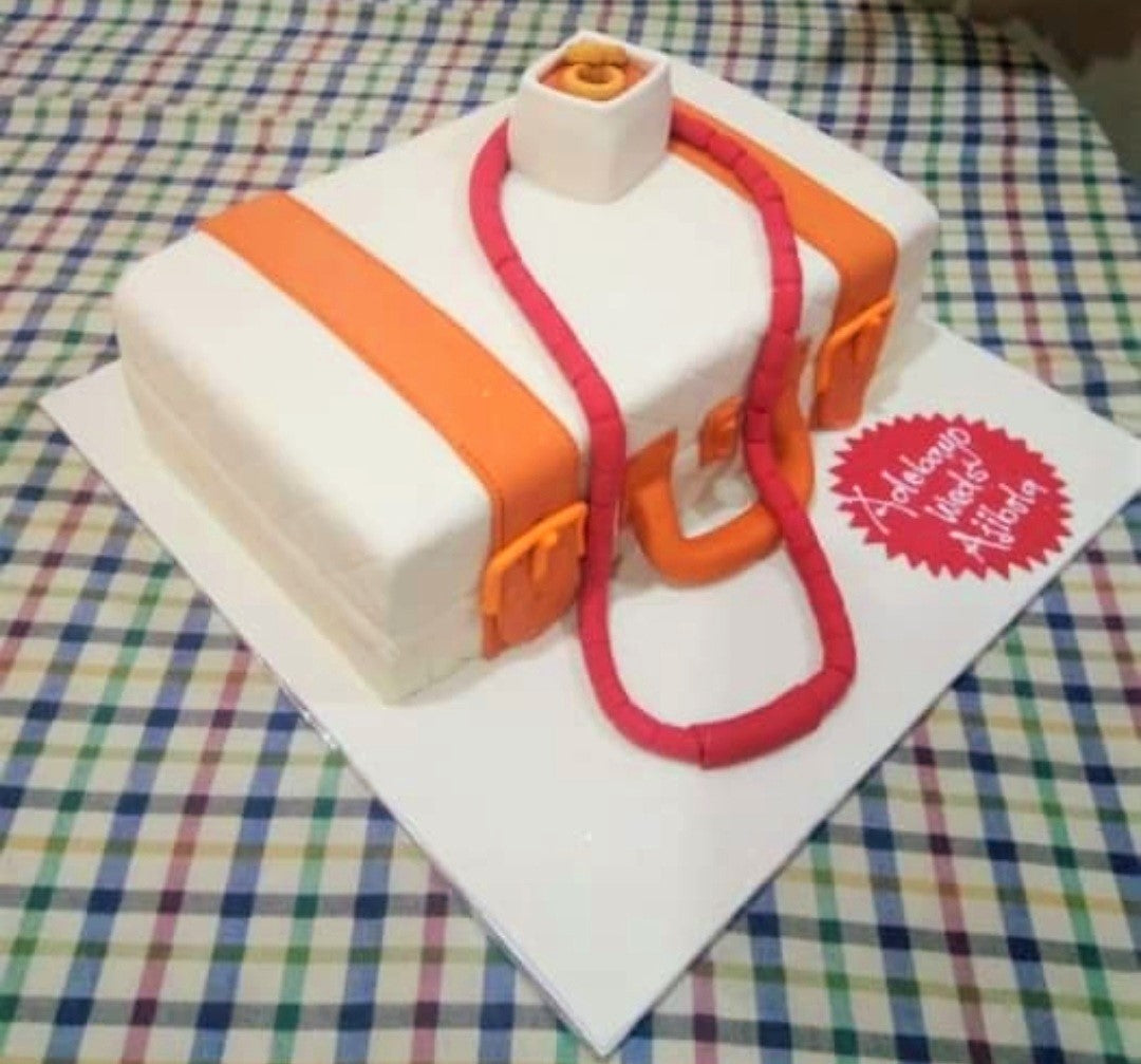 ENGAGEMENT CAKE
