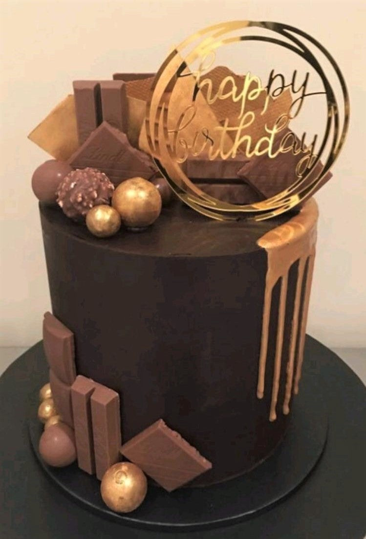 TL010 Tall cakes with ornaments