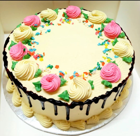 DRI002 - BUTTERCREAM CAKE WITH DRIP