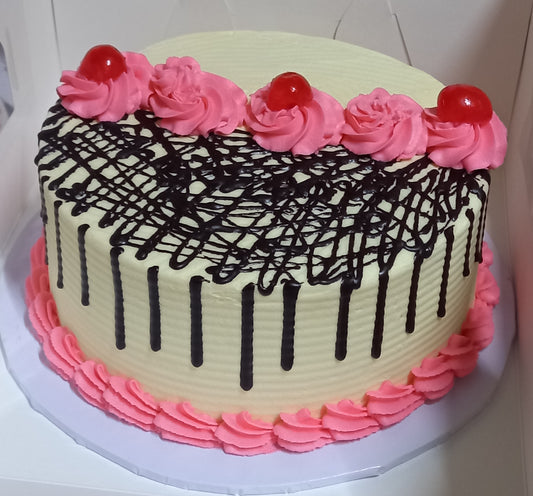 DRI004 - VANILLA BUTTERCREAM CAKE WITH DRIPS